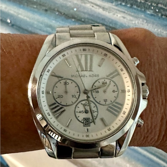 Michael Kors Bradshaw Chronograph Ladies Watch - Picture 7 of 7